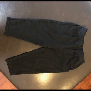 Carter’s ruffle butt pants for baby. EUC